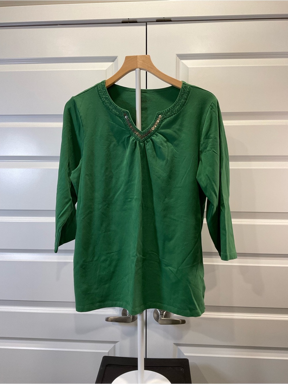 Embellished V-Neck Green Long Sleeve Tee